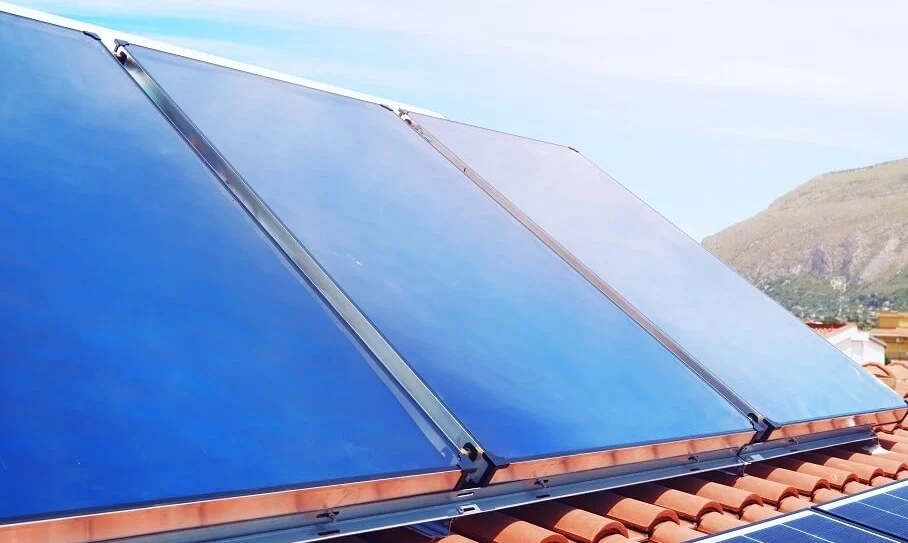 Manutenção de Painéis Solares Térmicos